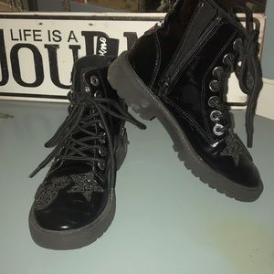 Girls black embellished tie up work boots.